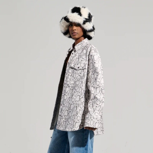 COLD BLOODED BUTTON UP - XL - Picture 4 of 7